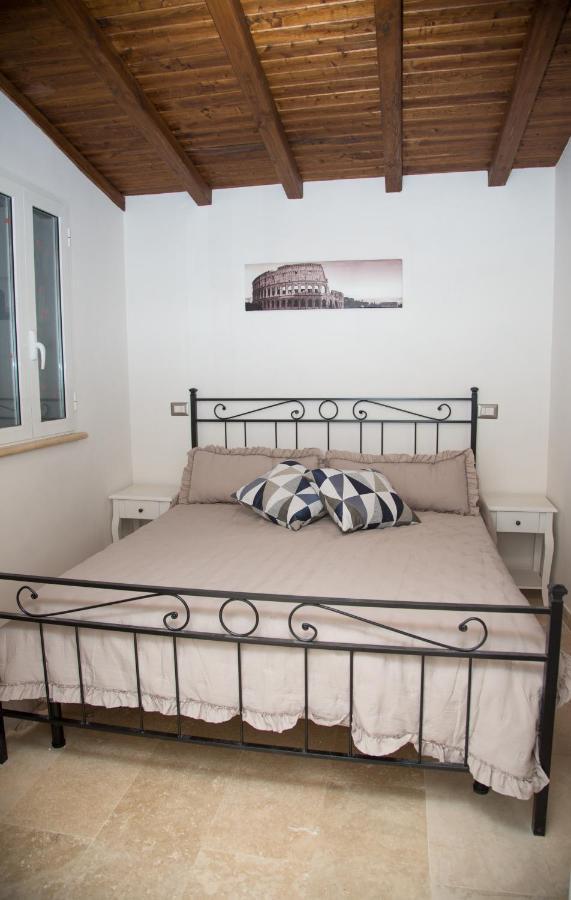 Casa Vacanza Colosseo 2 Rome Bagian luar foto