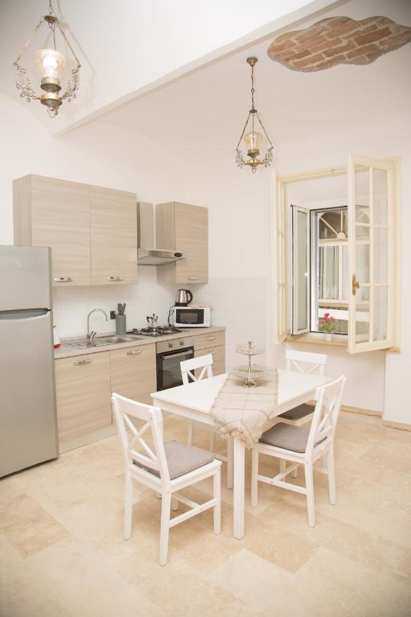 Casa Vacanza Colosseo 2 Rome Bagian luar foto